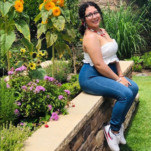 Meet your Posher, Alizza - Picture 10 of 14